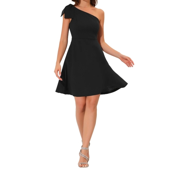 Allegra K Dresses & Skirts - NWT Allegra K Women's Bow One Shoulder Strapless Midi Black One-Shoulder Dress S